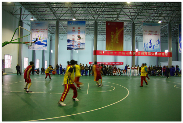 千里山工业园区举办篮球赛修